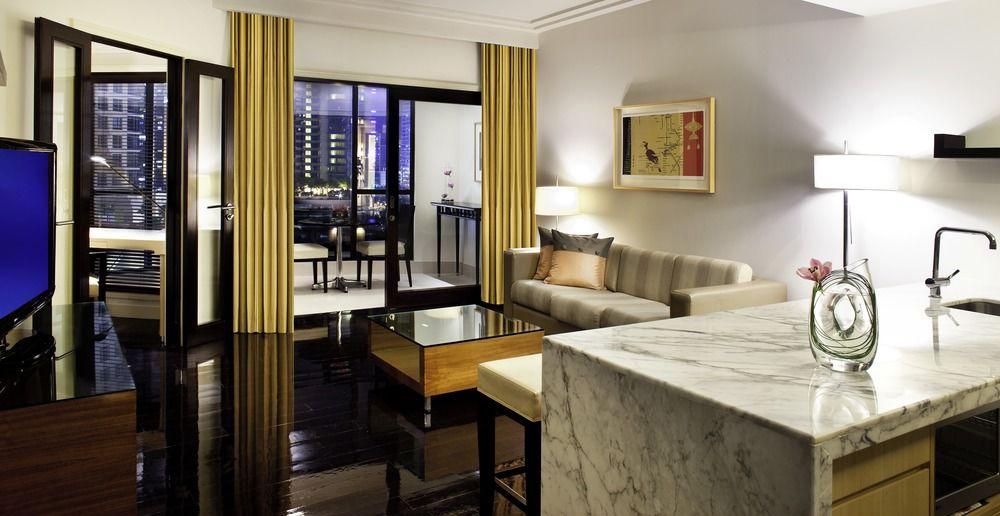 Отель The Westin Куала-Лумпур Экстерьер фото A suite at the Mandarin Oriental, New York