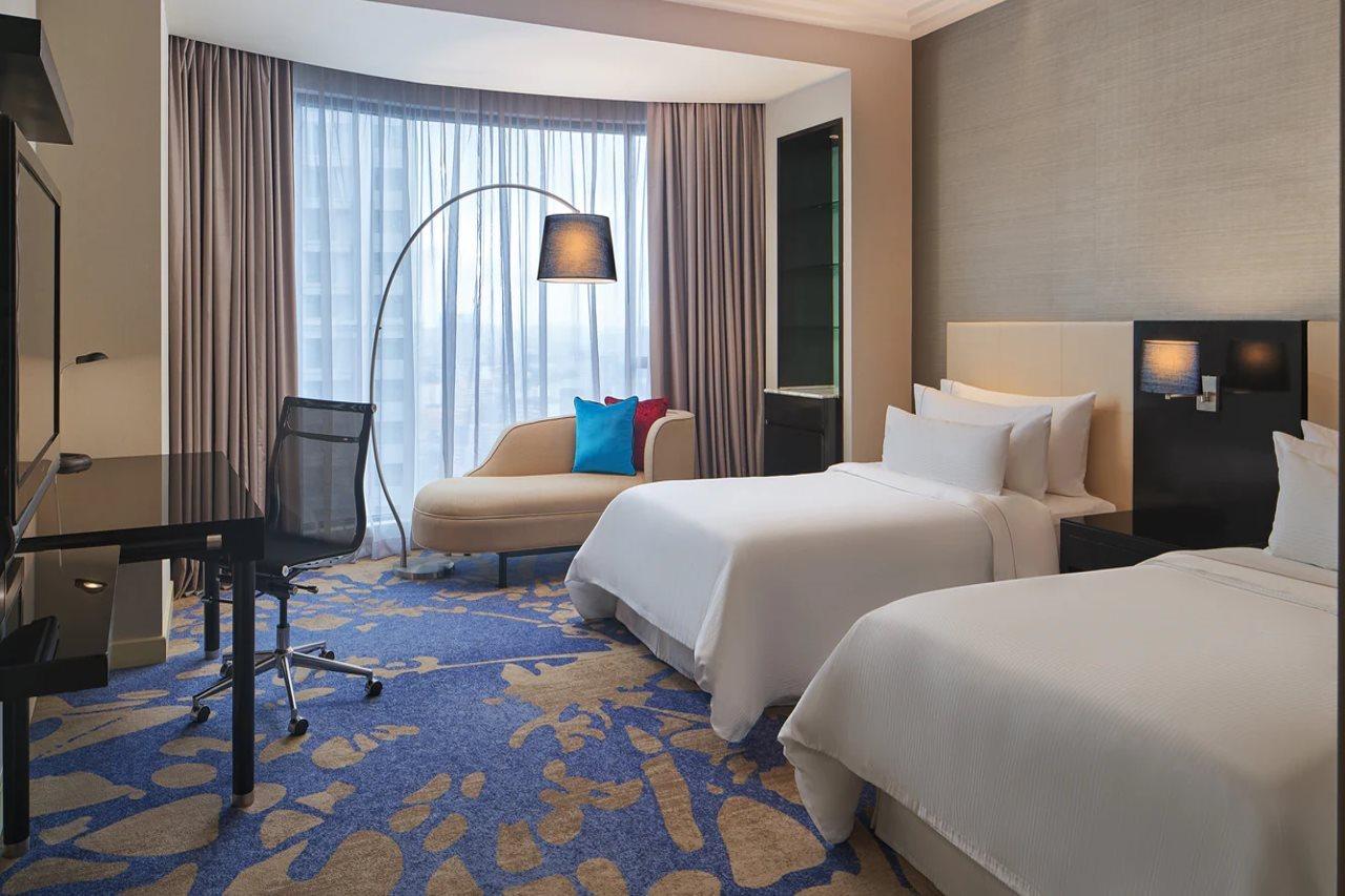 Отель The Westin Куала-Лумпур Экстерьер фото Deluxe Room