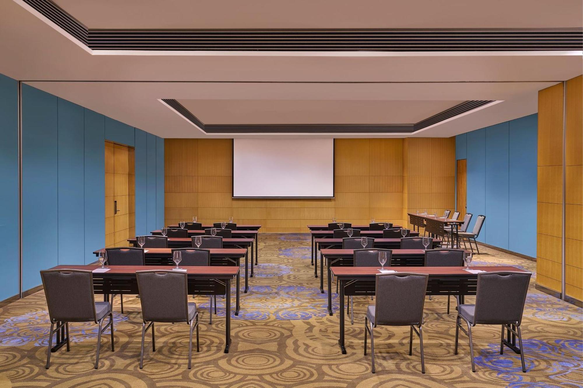 Отель The Westin Куала-Лумпур Экстерьер фото Meeting room