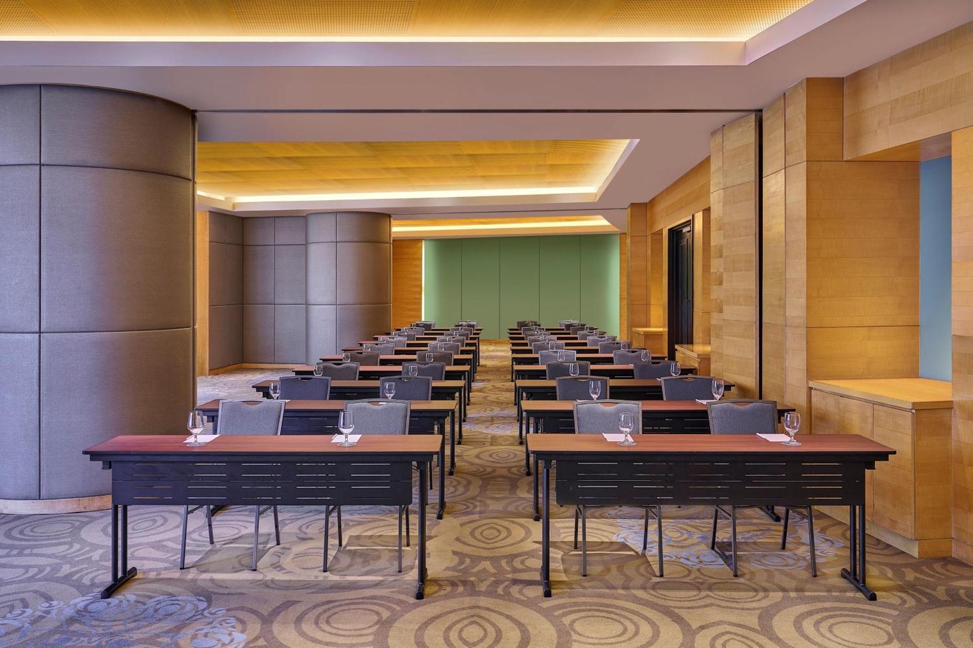Отель The Westin Куала-Лумпур Экстерьер фото Meeting room