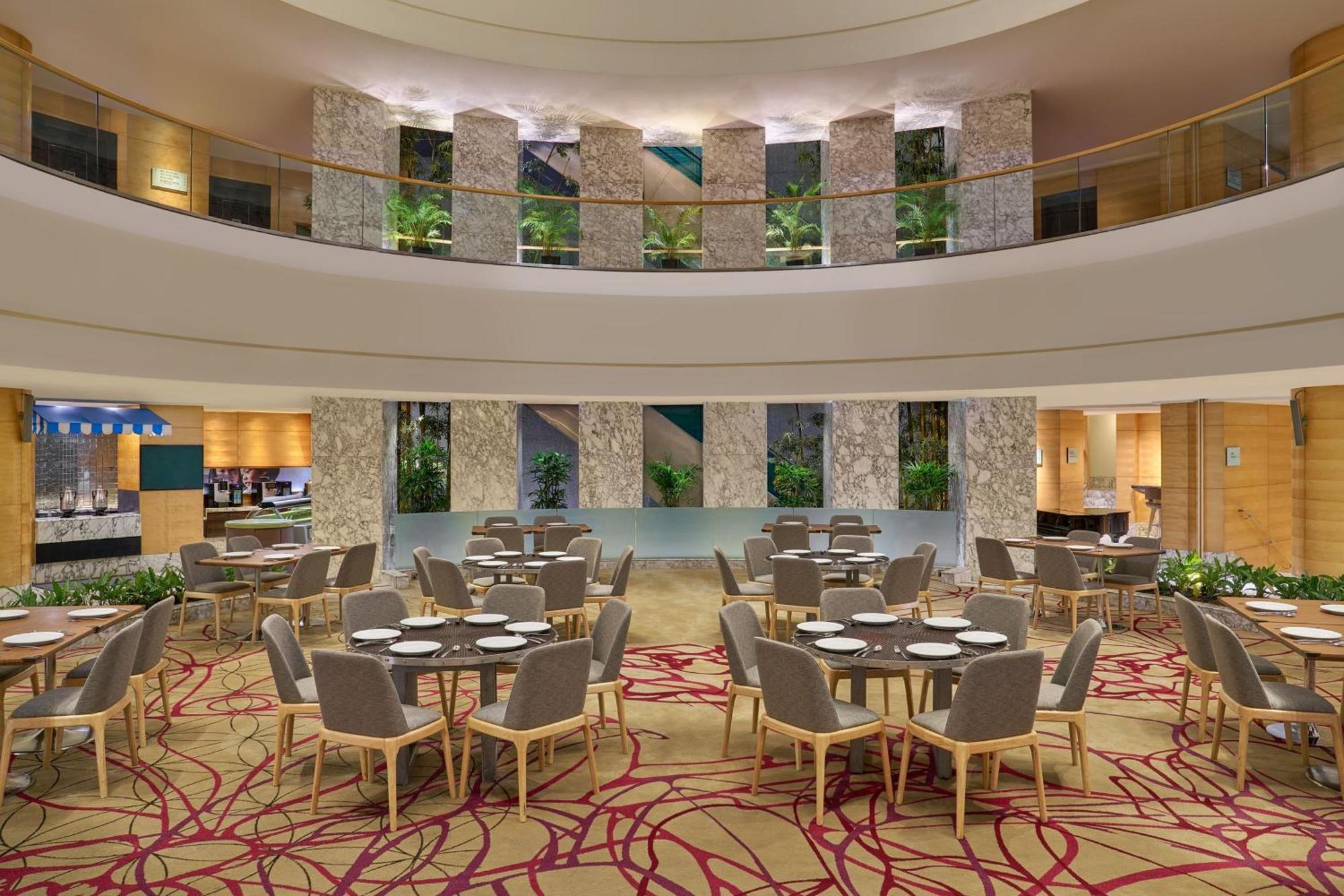 Отель The Westin Куала-Лумпур Экстерьер фото The Club Lounge at the Marina Bay Sands