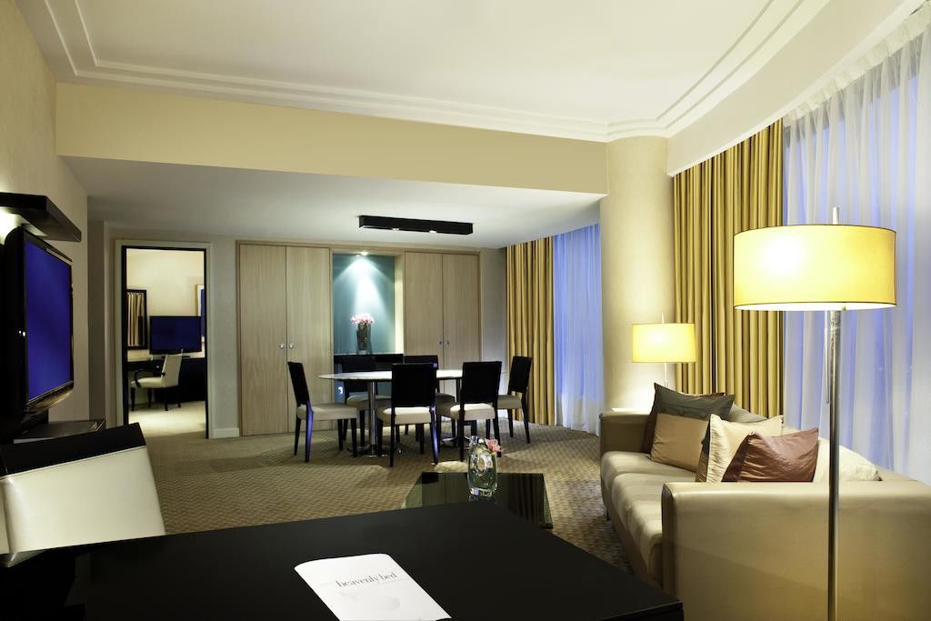 Отель The Westin Куала-Лумпур Номер фото Suite at the Mandarin Oriental, Munich